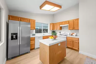 570 Woodard Way, Dixon, CA 95620 - Photo 11