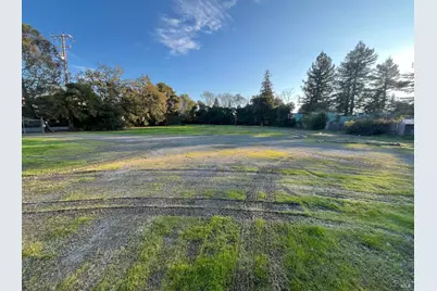 1055 Wright Street, Santa Rosa, CA 95404 - Photo 11