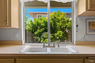 1072 Los Gamos Rd, San Rafael, CA 94903 - Photo 11