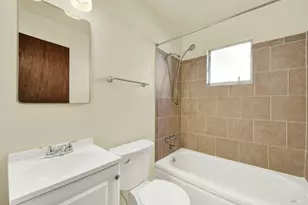 640 S Minahen St, Napa, CA 94559 - Photo 21