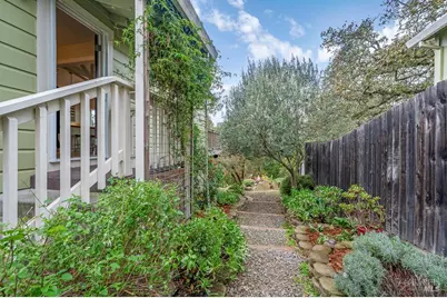 17323 Hillside Avenue, Sonoma, CA 95476 - Photo 23
