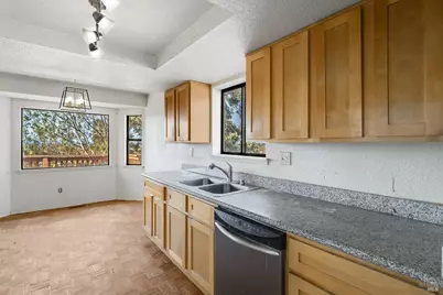 235 Toledo Court, Vallejo, CA 94591 - Photo 25