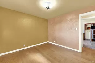 7937 Sunkist Dr, Oakland, CA 94605 - Photo 25