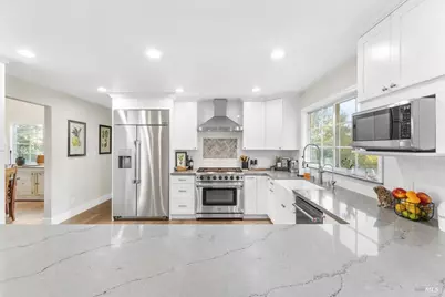 10465 Pelham Drive, Windsor, CA 95492 - Photo 17