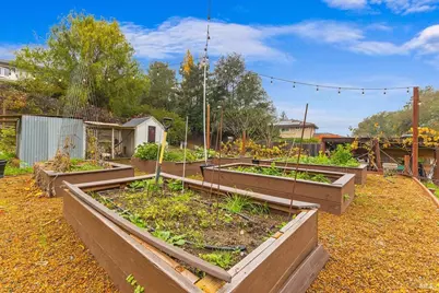 10465 Pelham Drive, Windsor, CA 95492 - Photo 45