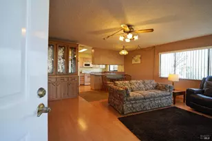 206 Shirley Ct, Napa, CA 94558 - Photo 3