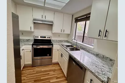 2890 Redwood Parkway #6-1, Vallejo, CA 94591 - Photo 3