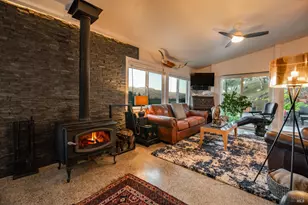 22855 Chianti Rd, Geyserville, CA 95441 - Photo 5