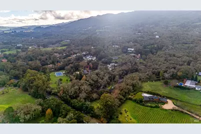 1055 Heaven Hill Road, Sonoma, CA 95476 - Photo 17