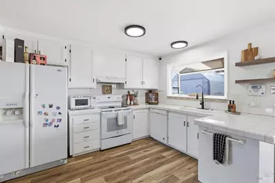 615 Chyrl Way, Suisun City, CA 94585 - Photo 9