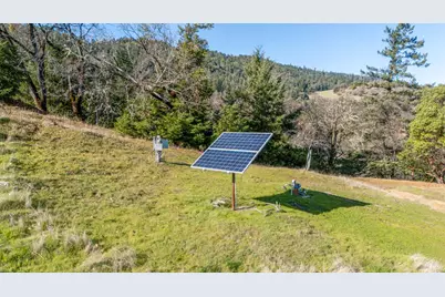 6620 Robinson Creek Road, Ukiah, CA 95482 - Photo 15