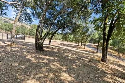 1860 Mark West Springs Road, Santa Rosa, CA 95404 - Photo 11