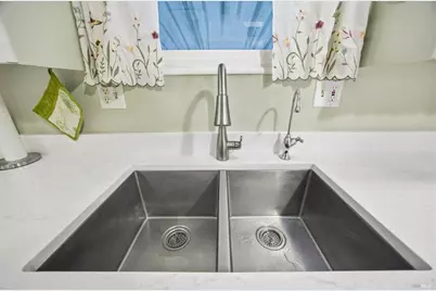 6781 Evergreen Avenue, Sebastopol, CA 95472 - Photo 13