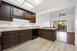 9239 Lakewood Dr, Windsor, CA 95492 - Photo 15