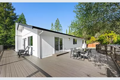 210 Burgundy Road, Healdsburg, CA 95448 - Photo 17