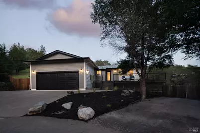 210 Burgundy Road, Healdsburg, CA 95448 - Photo 3