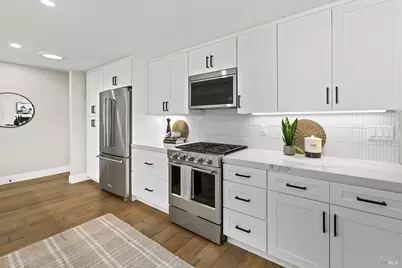 210 Burgundy Road, Healdsburg, CA 95448 - Photo 13