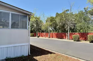 127 Salisbury Cir, Santa Rosa, CA 95401 - Photo 19