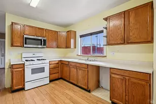 1127 Cleveland Ave, Santa Rosa, CA 95401 - Photo 5
