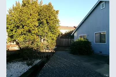 9453 Jessica Drive, Windsor, CA 95492 - Photo 21