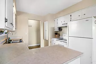 2825 Seneca Ln, Santa Rosa, CA 95403 - Photo 17