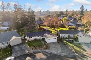 2825 Seneca Ln, Santa Rosa, CA 95403 - Photo 31