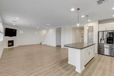 425 Epic Street, Vacaville, CA 95688 - Photo 3