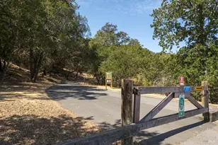 59 Trellis Dr, San Rafael, CA 94903 - Photo 25