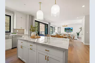 31 Erin Drive, San Rafael, CA 94903 - Photo 13