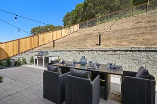 31 Erin Dr, San Rafael, CA 94903 - Photo 37