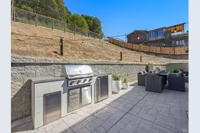 31 Erin Drive, San Rafael, CA 94903 - Photo 39