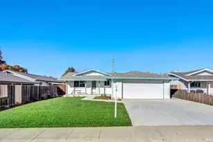 255 E Chestnut St, Dixon, CA 95620 - Photo 9
