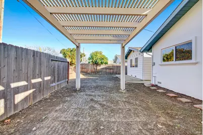 255 E Chestnut Street, Dixon, CA 95620 - Photo 75