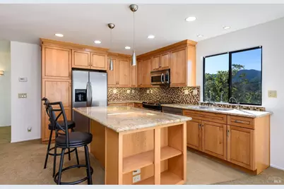 36 Shannon Court, Novato, CA 94949 - Photo 3