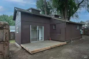 18089 Riverside Dr, Sonoma, CA 95476 - Photo 5