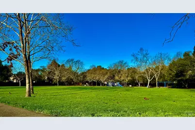 10845 Rio Ruso Drive, Windsor, CA 95492 - Photo 7