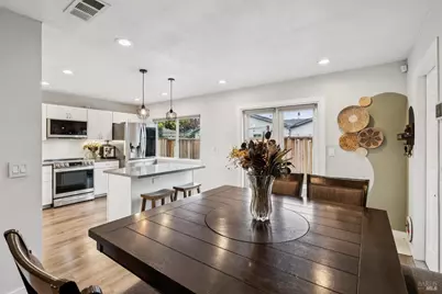 831 Heath Court, Fairfield, CA 94533 - Photo 7