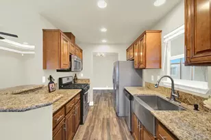 32 Lemon Tree Cir, Vacaville, CA 95687 - Photo 3