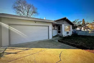 372 S Lenore Ave, Willits, CA 95490 - Photo 1