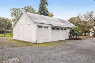 1100 Lohrman Ln, Petaluma, CA 94952 - Photo 33