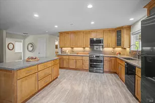 3964 Sierra Vista Dr, Vacaville, CA 95688 - Photo 31