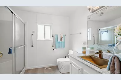 16401 San Pablo Avenue, San Pablo, CA 94806 - Photo 23