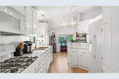 16401 San Pablo Avenue, San Pablo, CA 94806 - Photo 15
