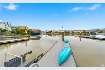 94 S Newport Drive, Napa, CA 94559 - Photo 3