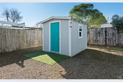 8633 Lancaster Drive, Rohnert Park, CA 94928 - Photo 37