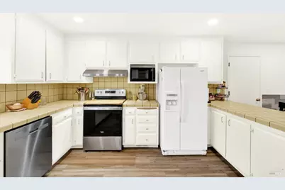 835 Royal Elf Court, Dixon, CA 95620 - Photo 27