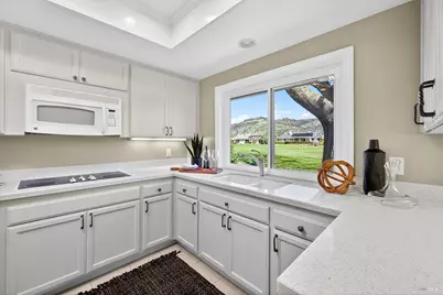 333 Golf Court, Santa Rosa, CA 95409 - Photo 43