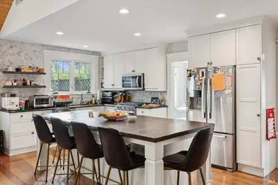 94 Sir Francis Drake Boulevard, Ross, CA 94957 - Photo 9