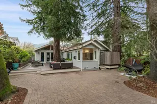 94 Sir Francis Drake Blvd, Ross, CA 94957 - Photo 11