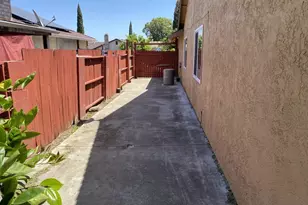 172 W Catamaran Cir, Pittsburg, CA 94565 - Photo 25